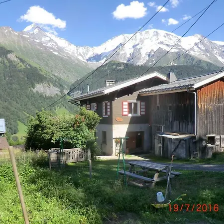 Les Passereaux Apartment *